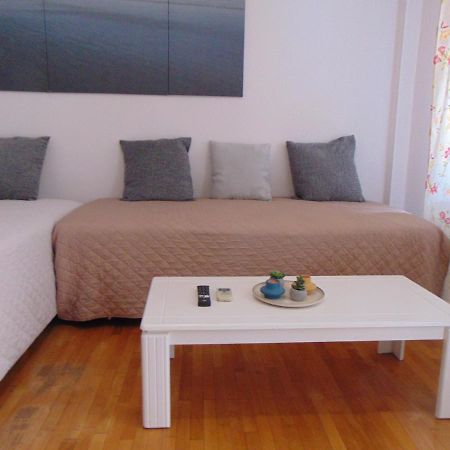 Lovely Equipped Apartment In Kallithea أثينا المظهر الخارجي الصورة