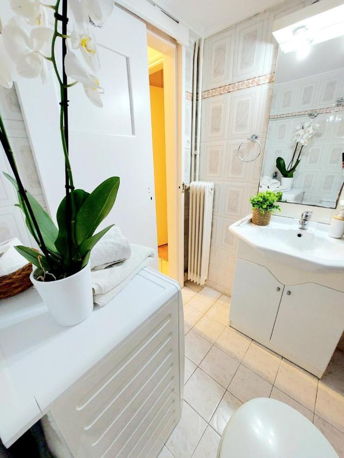 Lovely Equipped Apartment In Kallithea أثينا المظهر الخارجي الصورة